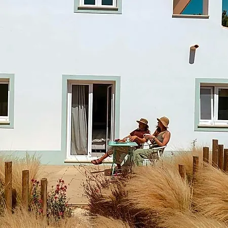 Birds Of Paradise - Boutique Surf Hotel